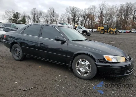 2001 Toyota Camry Ce из США, поврежденный, VIN 4T1BG22K11U097598